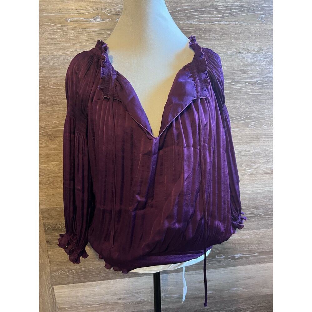 Vintage Diane von Furstenberg Purple Pleated Blouse Size 5 Peasant V Neck Small